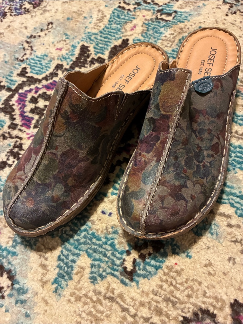 Josef Seibel flowery clogs in size 37
